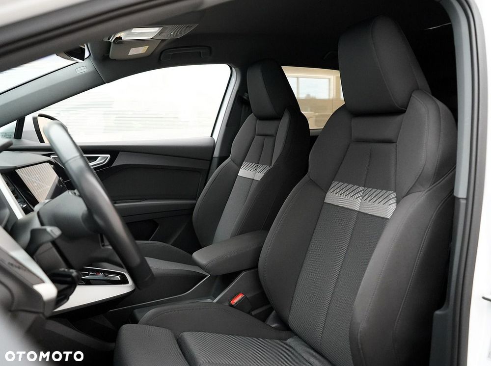 Audi Q4 e-tron - 13