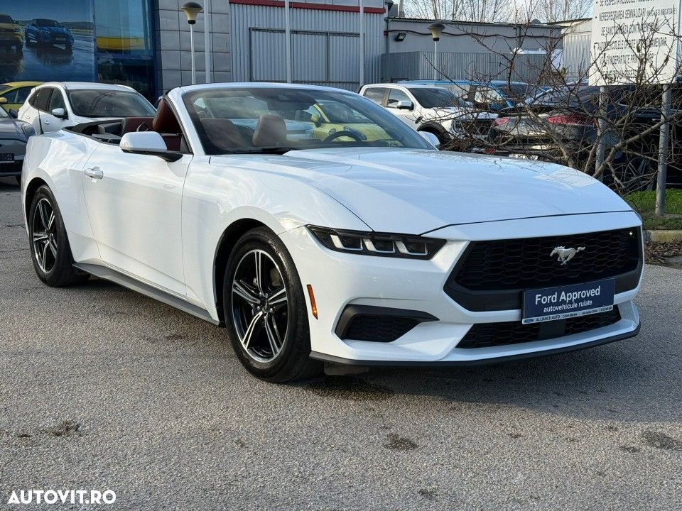 Ford Mustang - 7
