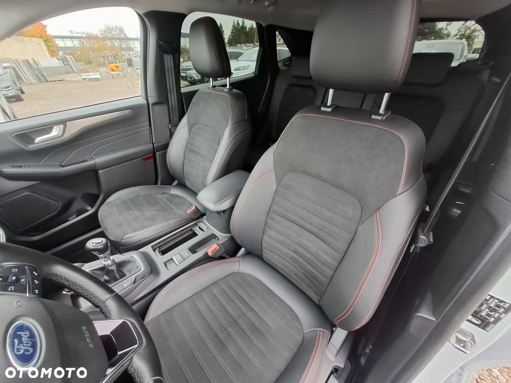 Ford Kuga - 10
