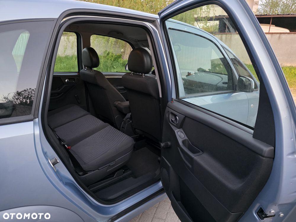 Opel Meriva 1.6 16V Cosmo - 14