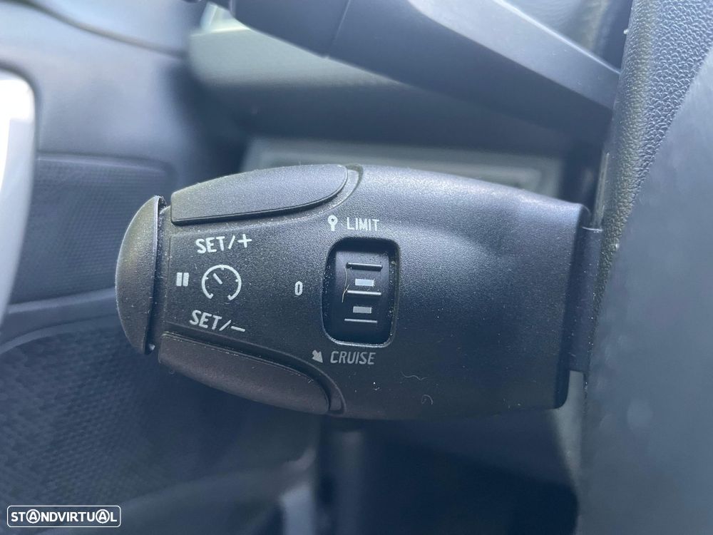 Peugeot 2008 PureTech 82 Active - 16