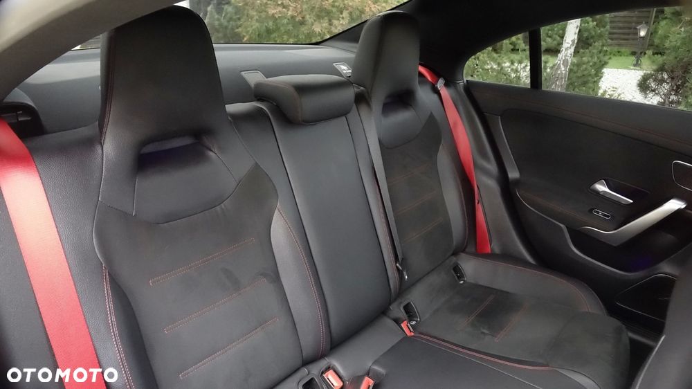 Mercedes-Benz CLA - 26