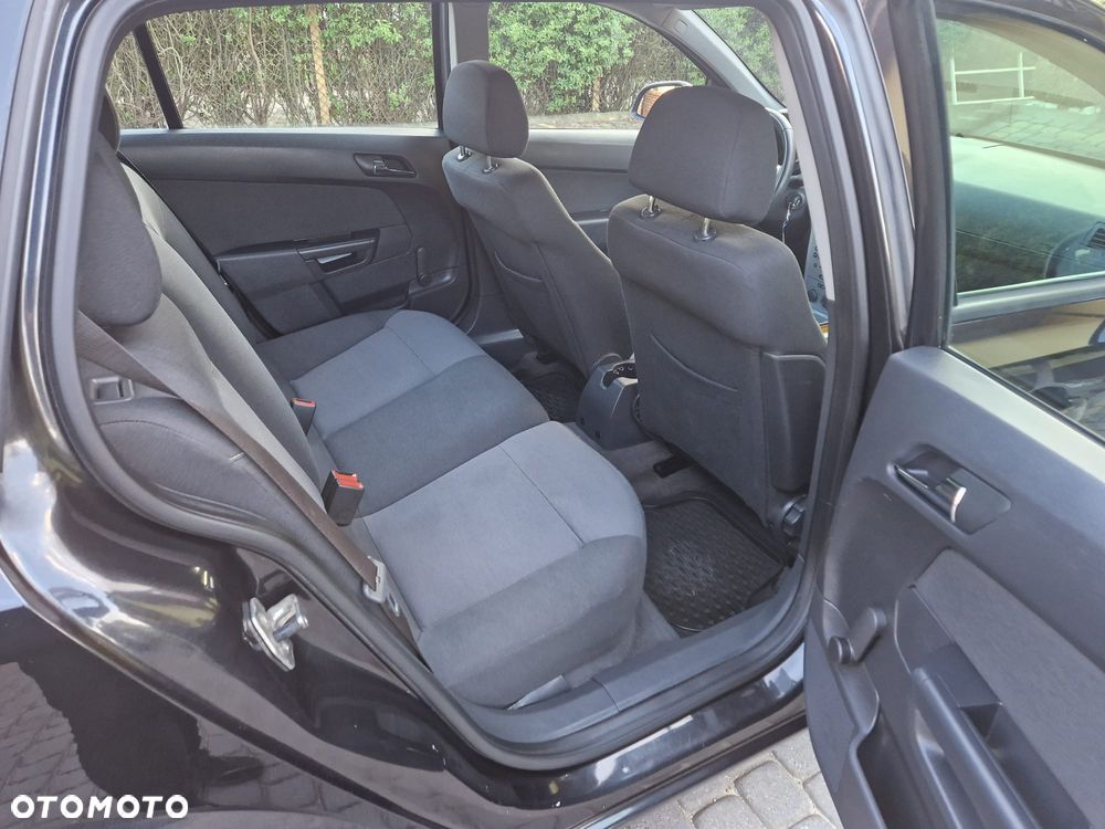 Opel Astra 1.6 - 10