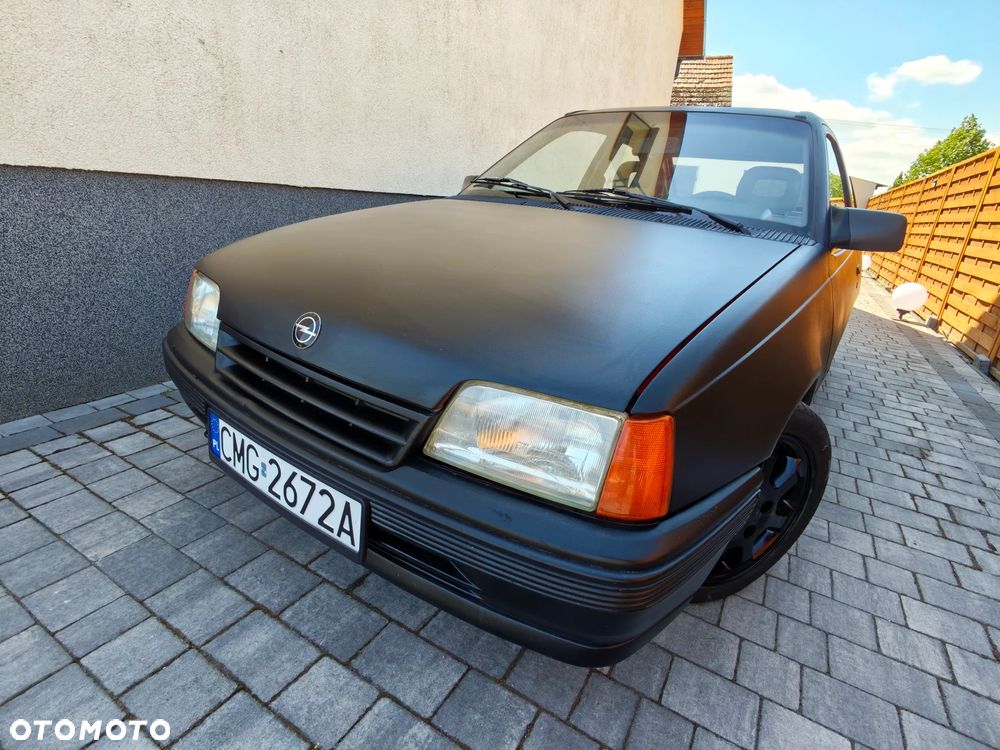 Opel Kadett 1.4 LS - 12