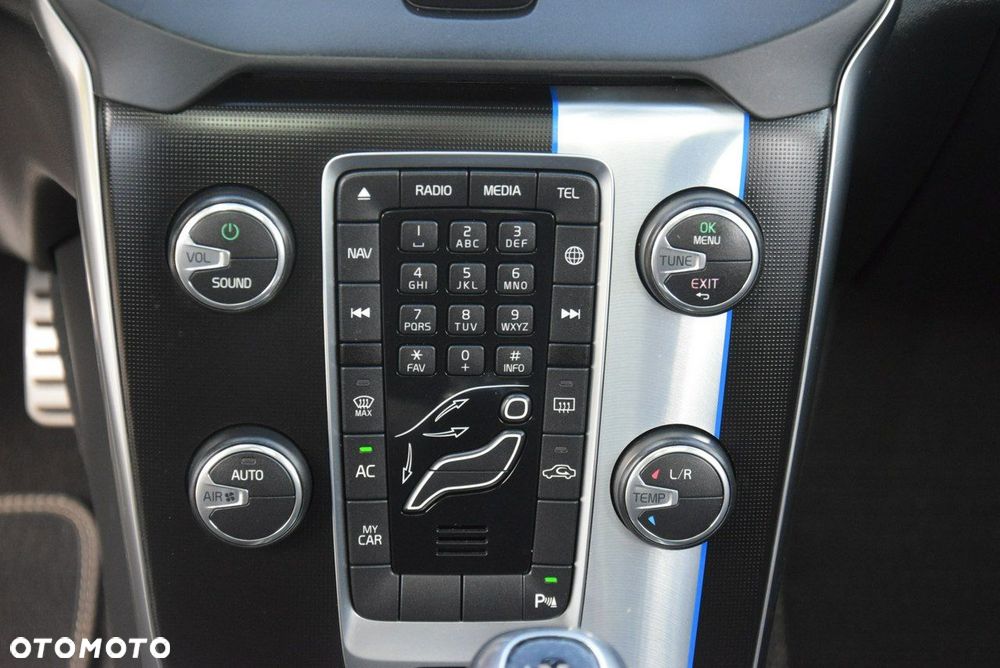 Volvo V40 D4 Drive-E R-Design Kinetic - 27