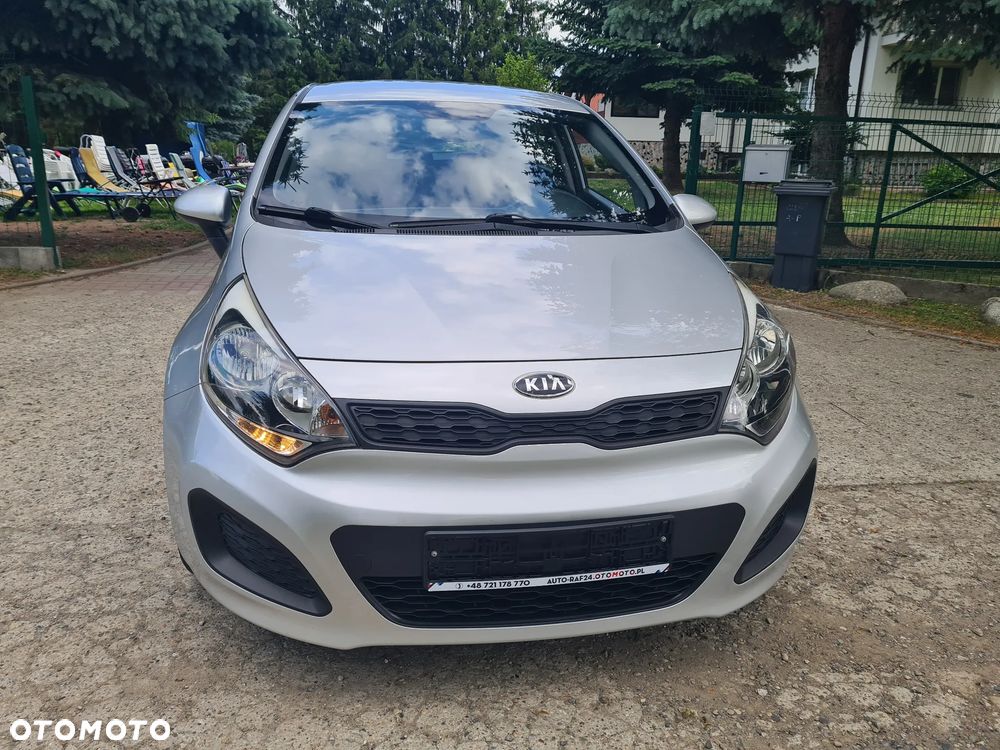 Kia Rio - 3