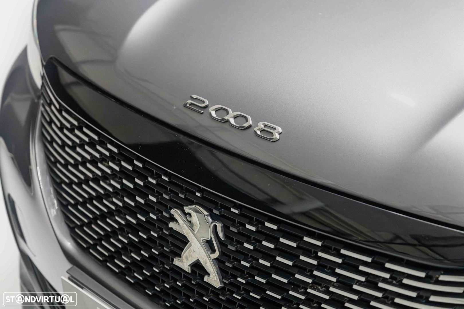 Peugeot 2008 1.2 PureTech Allure Pack EAT8 - 32