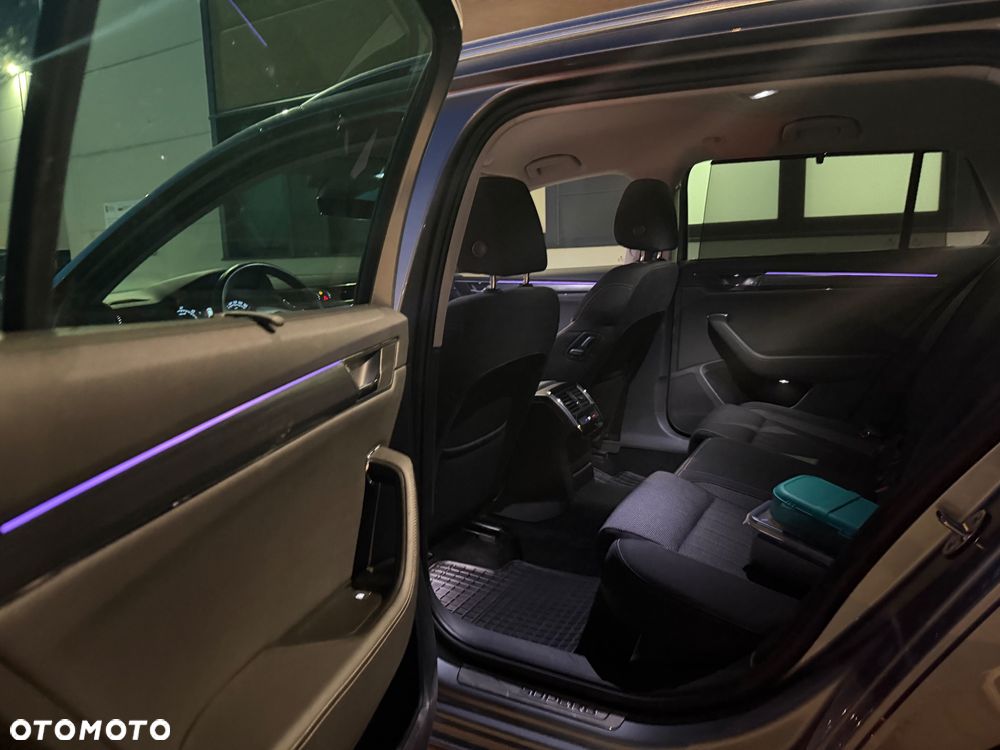 Skoda Superb 2.0 TDI Style DSG7 - 37