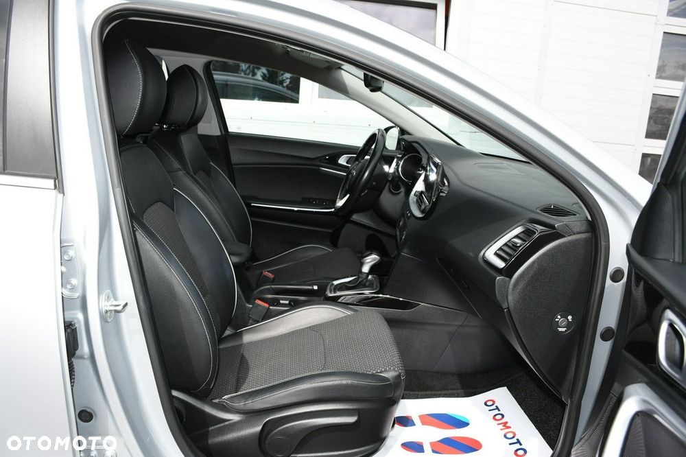 Kia Ceed - 29