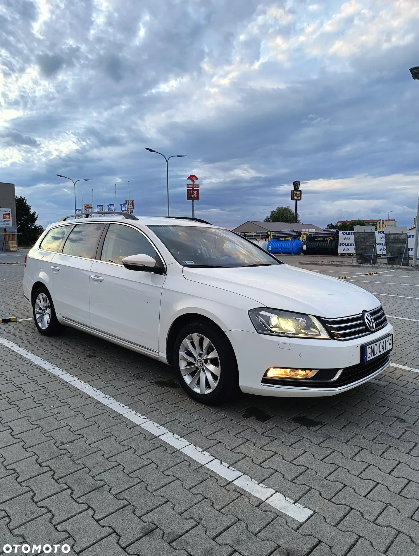 Volkswagen Passat Variant 1.6 TDI BlueMotion Technology Business Edition - 2