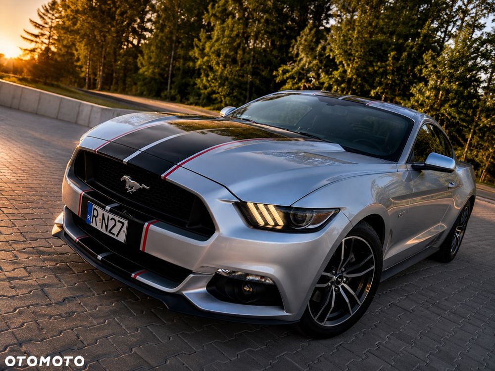 Ford Mustang - 21