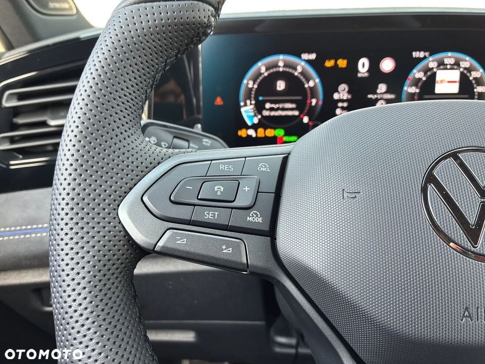 Volkswagen Tiguan - 16