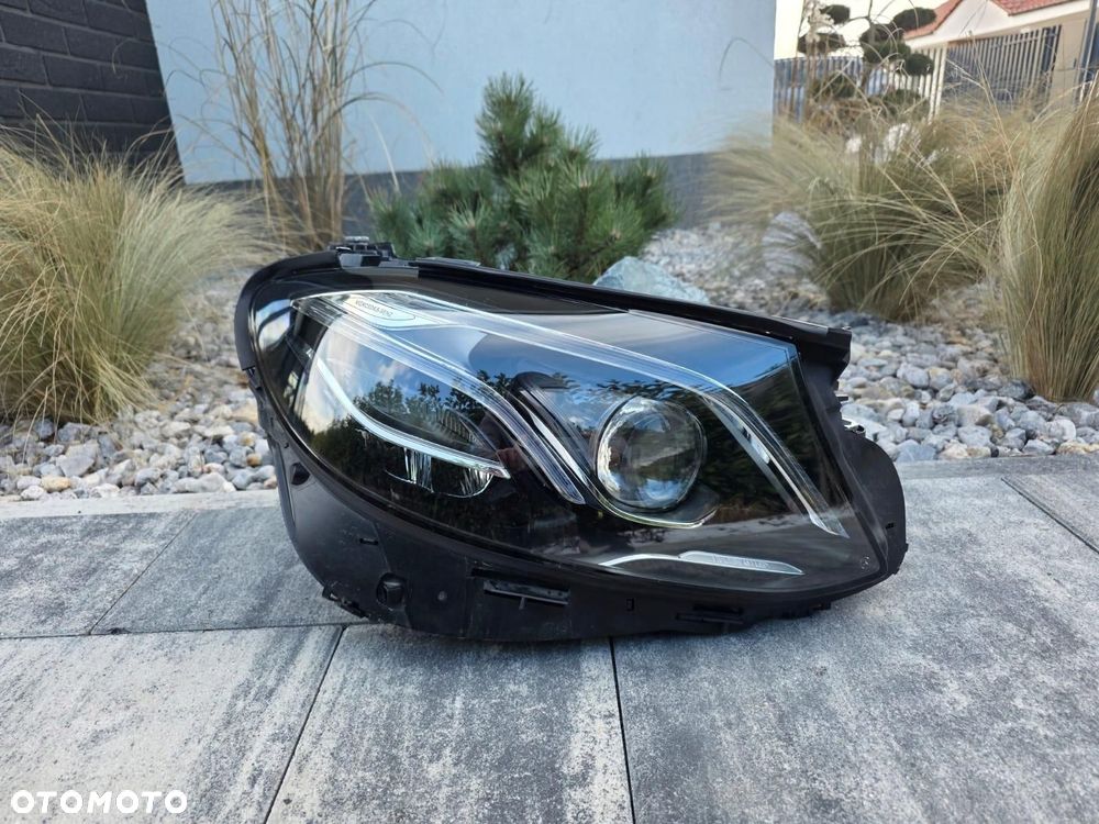 MERCEDES E KLASA W213 213 Lampa prawa przód Full Led Multibeam A2139064804 - 1