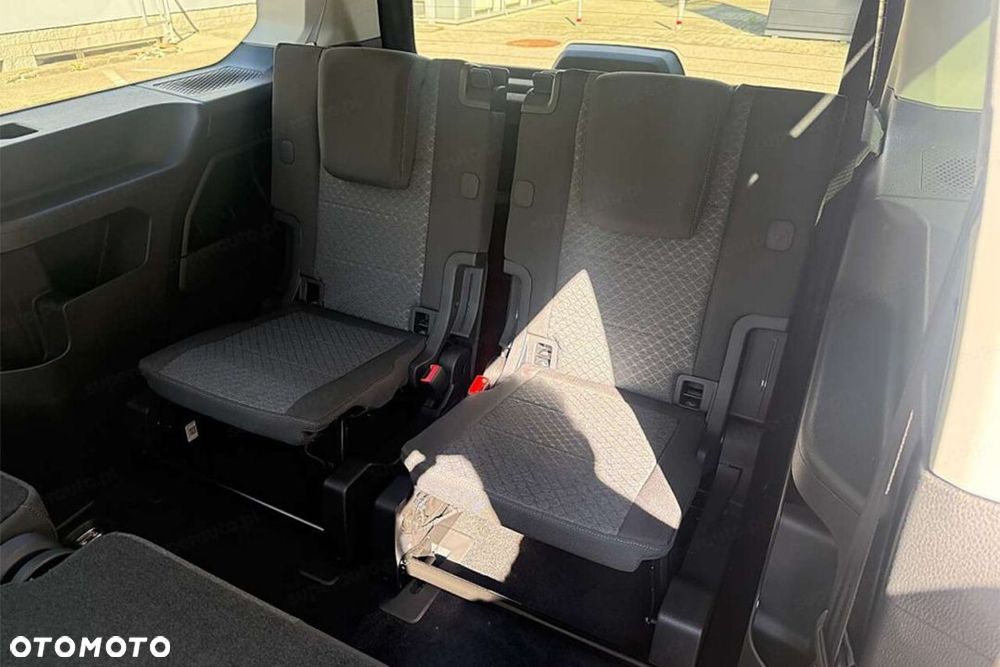 Ford Tourneo Connect - 14