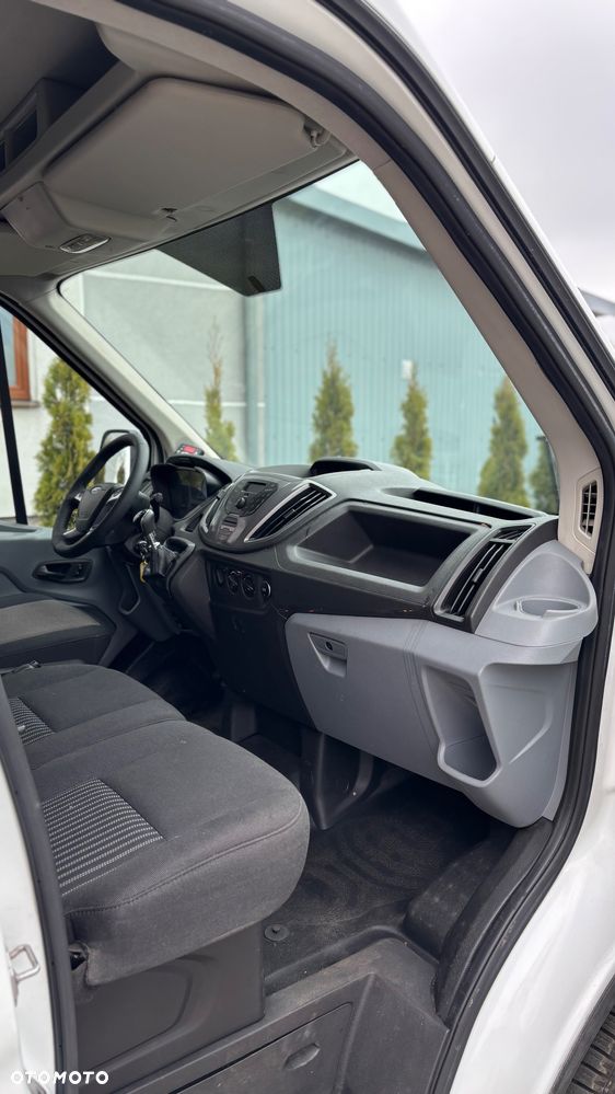 Ford Transit - 9