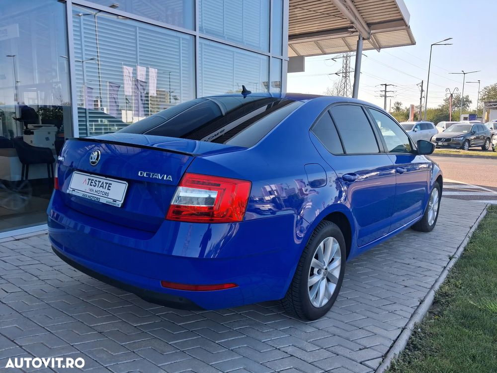 Skoda Octavia 2.0 TDI DSG 4X4 Style - 7