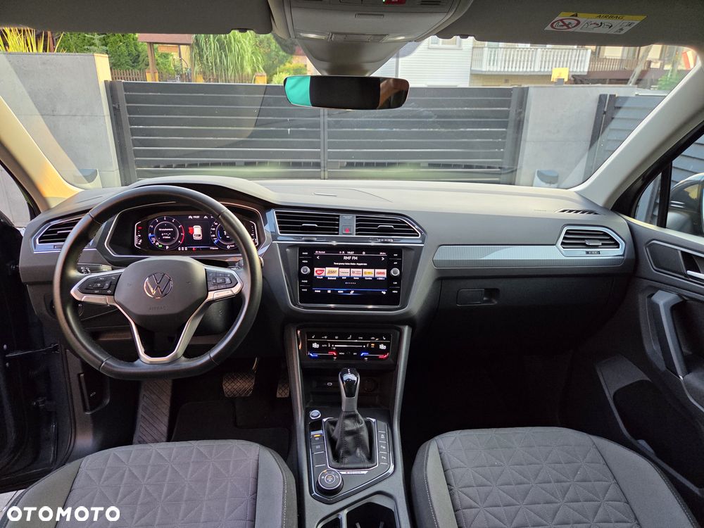 Volkswagen Tiguan - 24