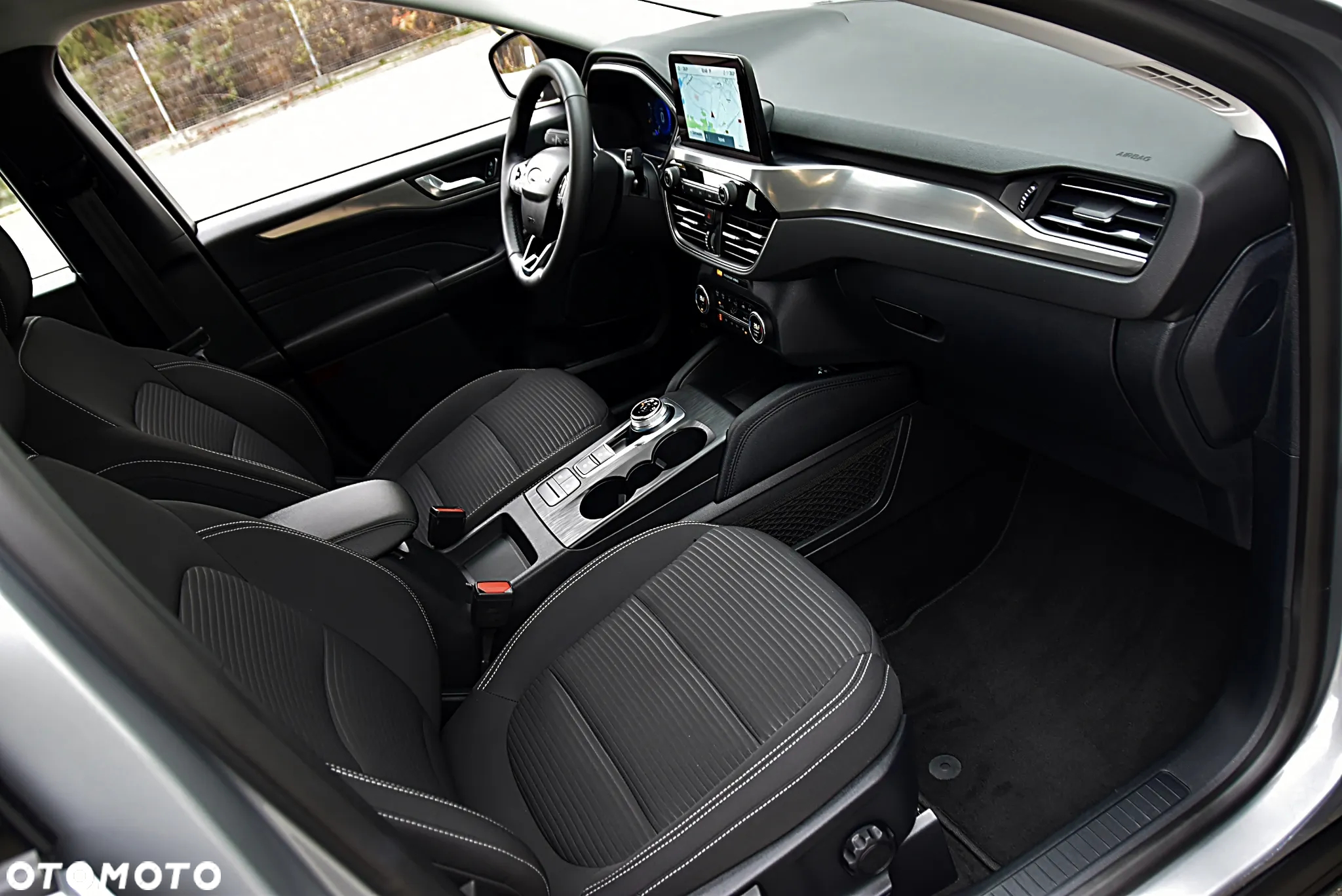 Ford Kuga 2.5 FHEV FWD Titanium - 18