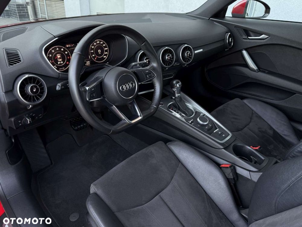 Audi TT Coupé - 17