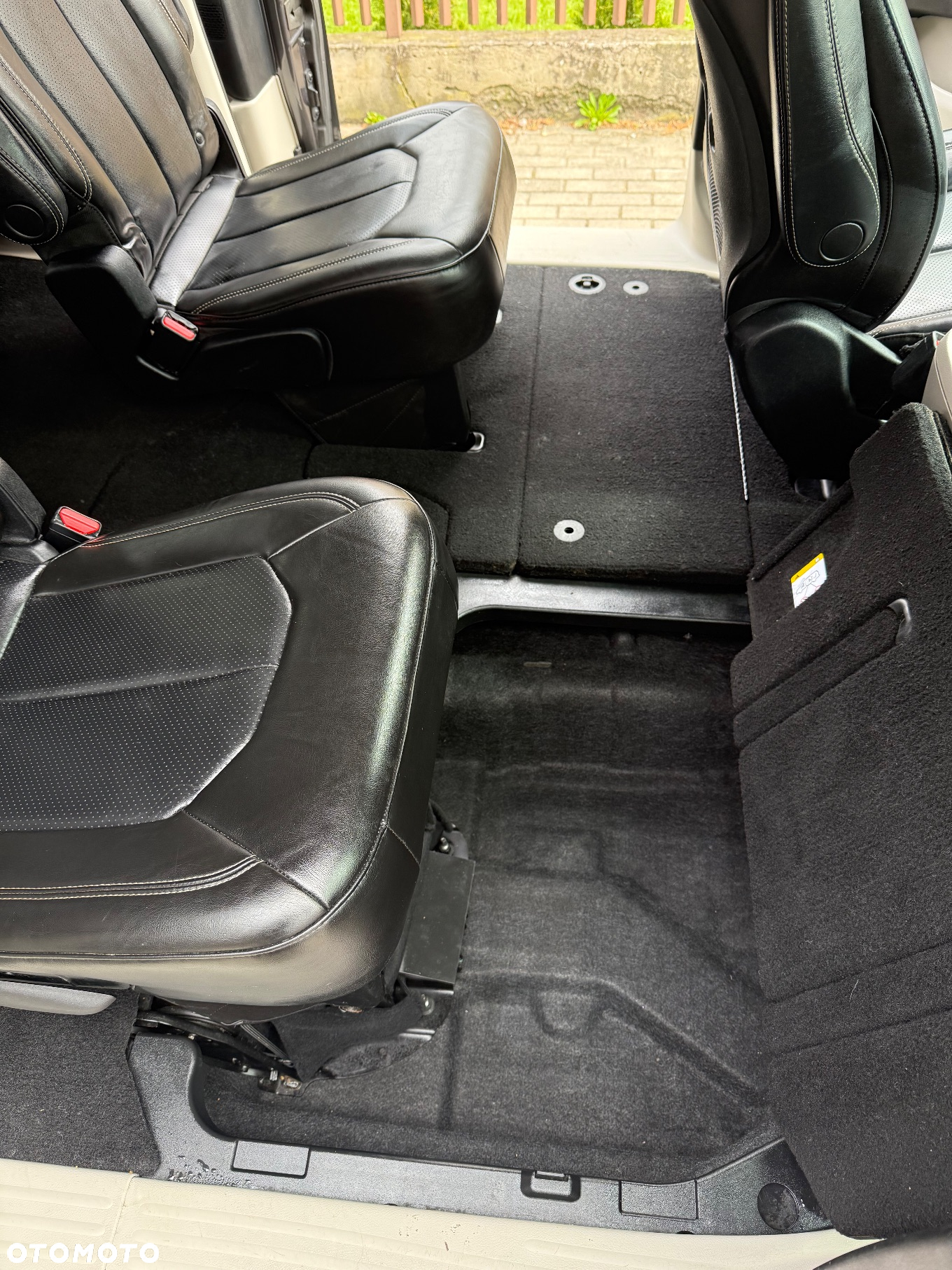 Chrysler Pacifica - 13
