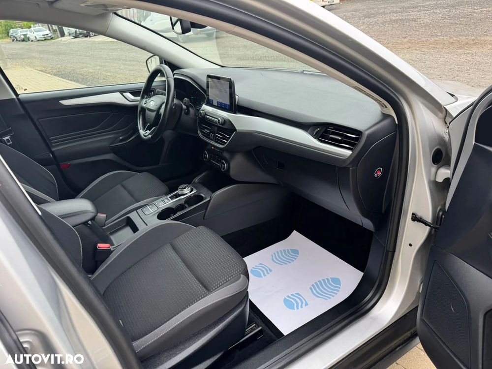 Ford Focus - 9