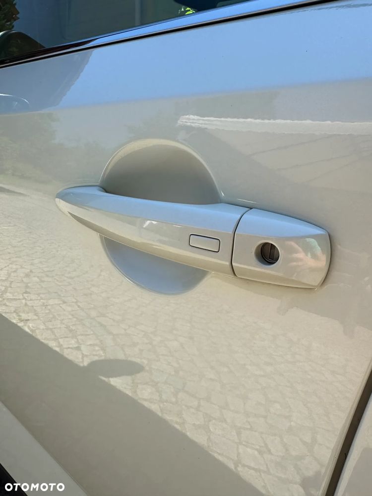 Nissan Qashqai 1.3 DIG-T MHEV N-Connecta Xtronic - 13