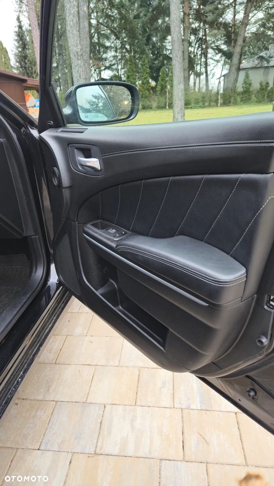 Dodge Charger 5.7 R/T - 22