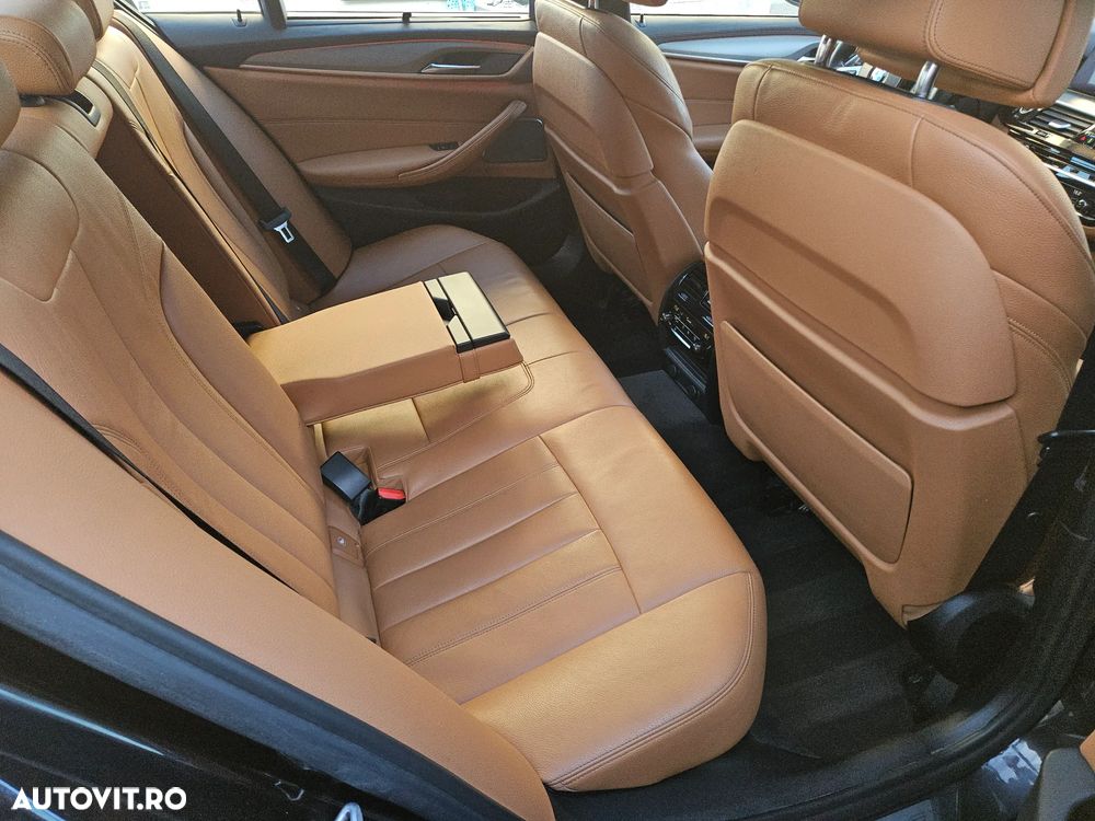 BMW Seria 5 530i xDrive Aut. M Sport Edition - 17