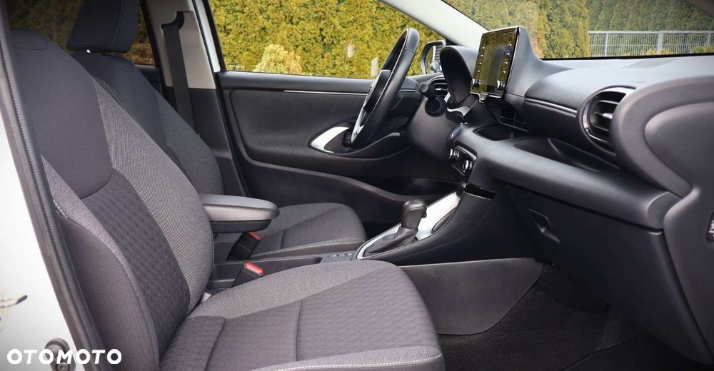 Toyota Yaris - 17