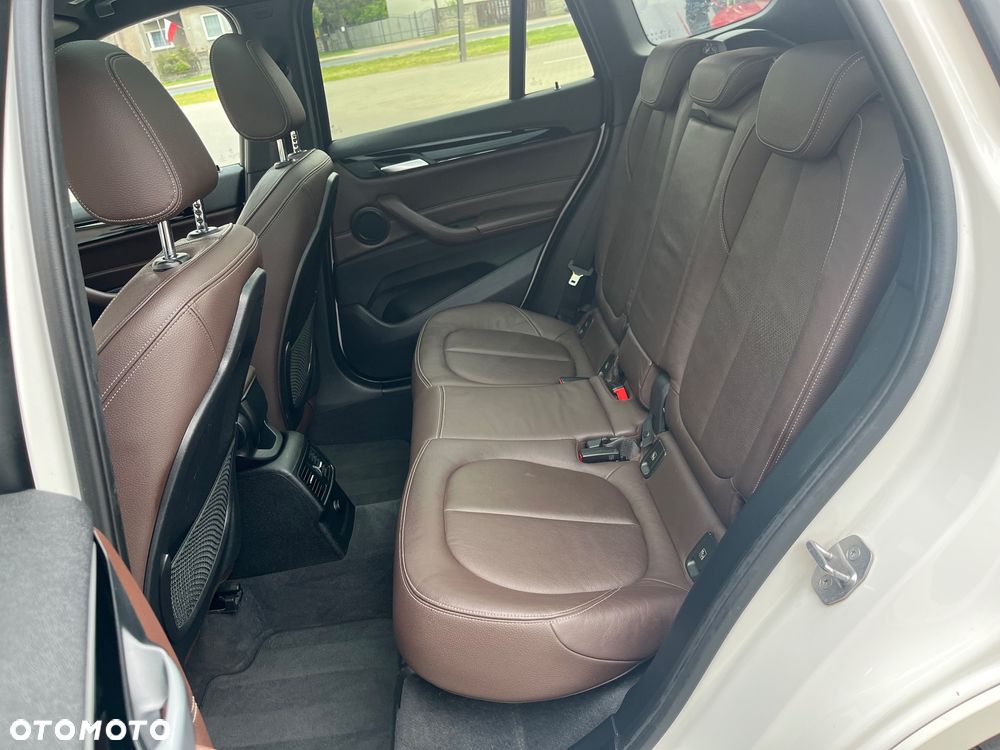 BMW X1 xDrive20i M Sport - 31