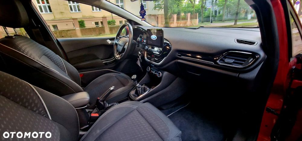 Ford Fiesta 1.0 EcoBoost Titanium - 13