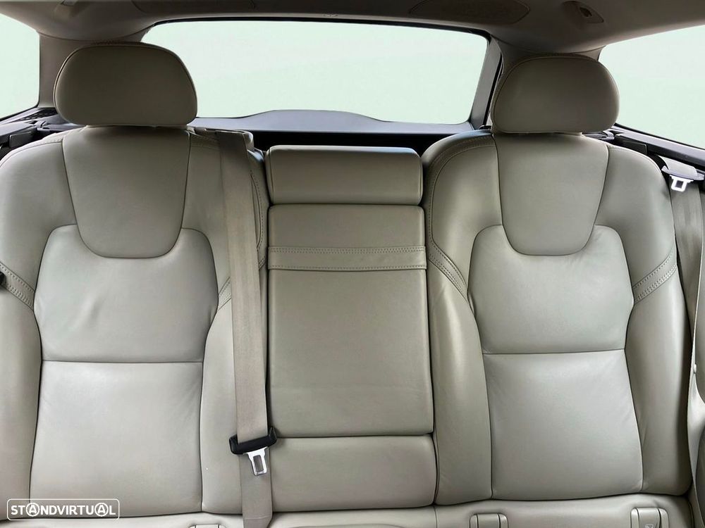 Volvo V90 - 17