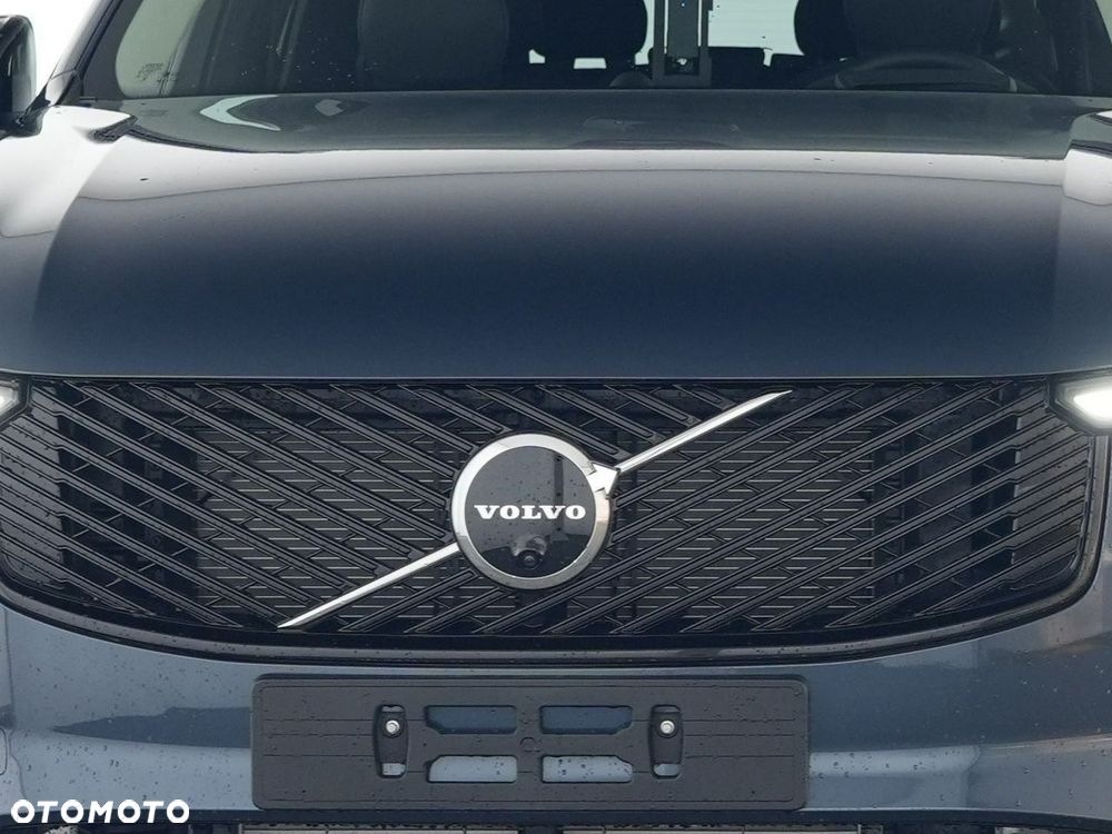 Volvo XC 90 T8 AWD Plug-In Hybrid Ultra Dark 7os - 4