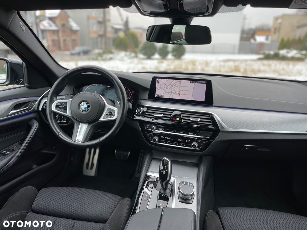 BMW Seria 5 520d xDrive M Sport sport - 25