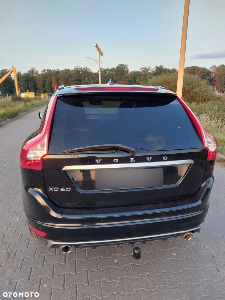 Volvo XC 60 D4 Drive-E R-Design Momentum - 13