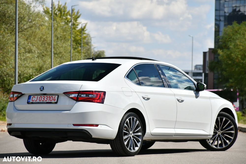 Skoda Superb 1.6 TDI DSG Ambition - 19