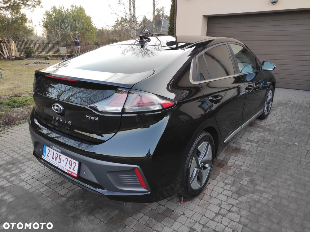 Hyundai IONIQ 1.6 GDI Premium - 9