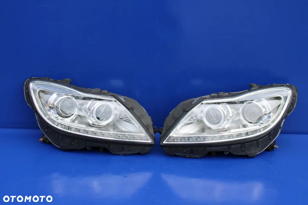Reflektory prawy  lewy komplet Led ILS OE Mercedes W216 C216 Lift Europa - 1