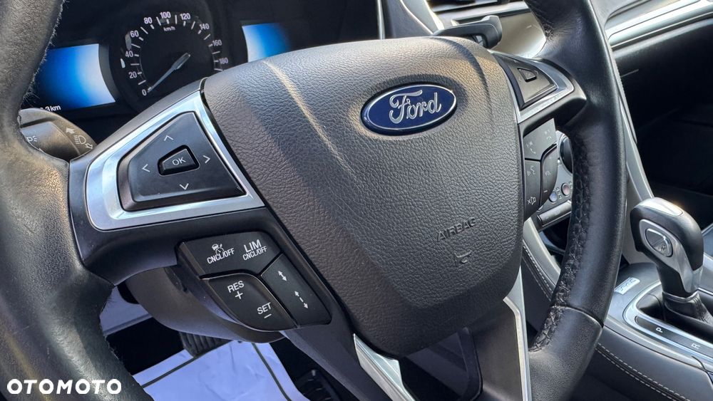 Ford Mondeo Vignale 2.0 Hybrid - 25