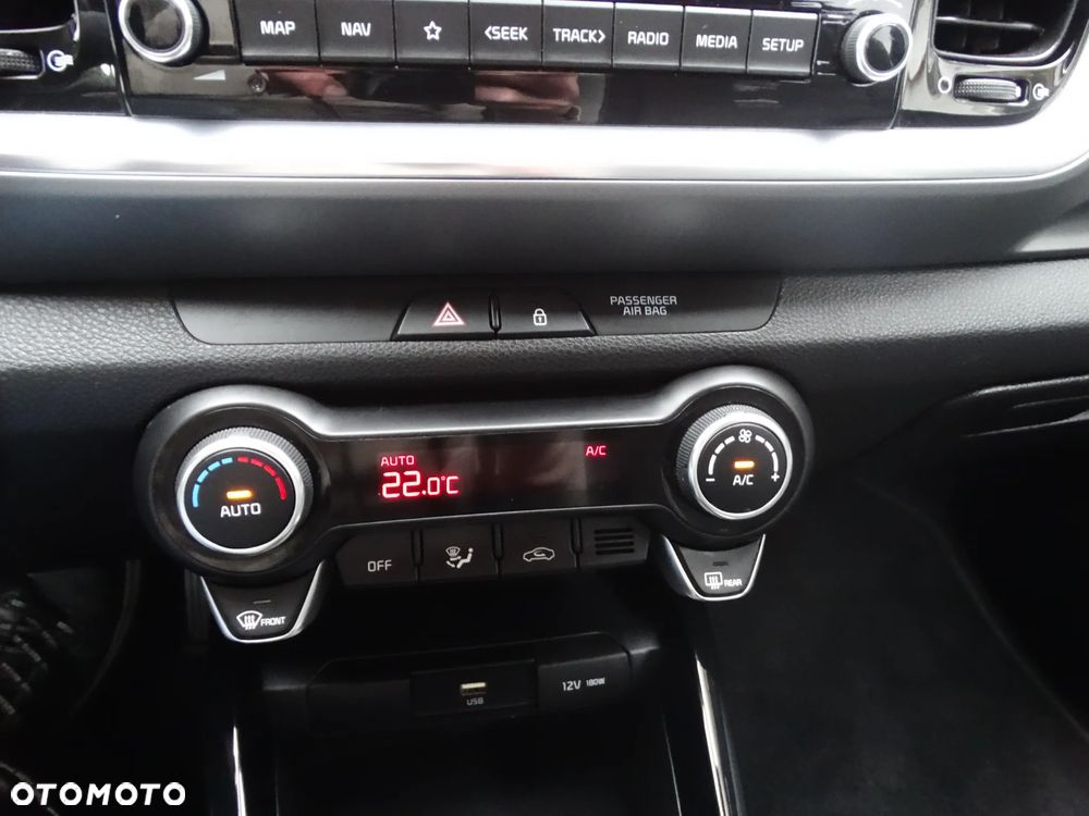 Kia Stonic - 17