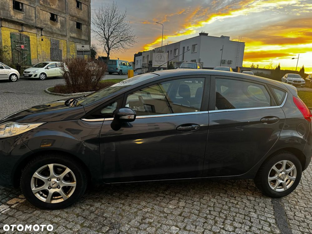 Ford Fiesta - 4