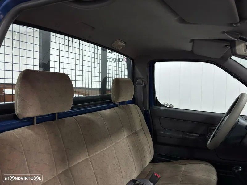 Nissan Pick-Up D22 4x2 3 LUGARES - 13