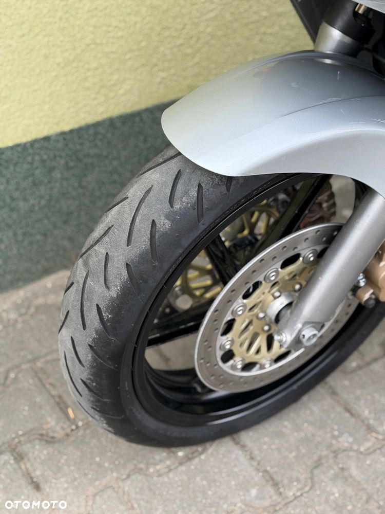 Honda VFR - 27