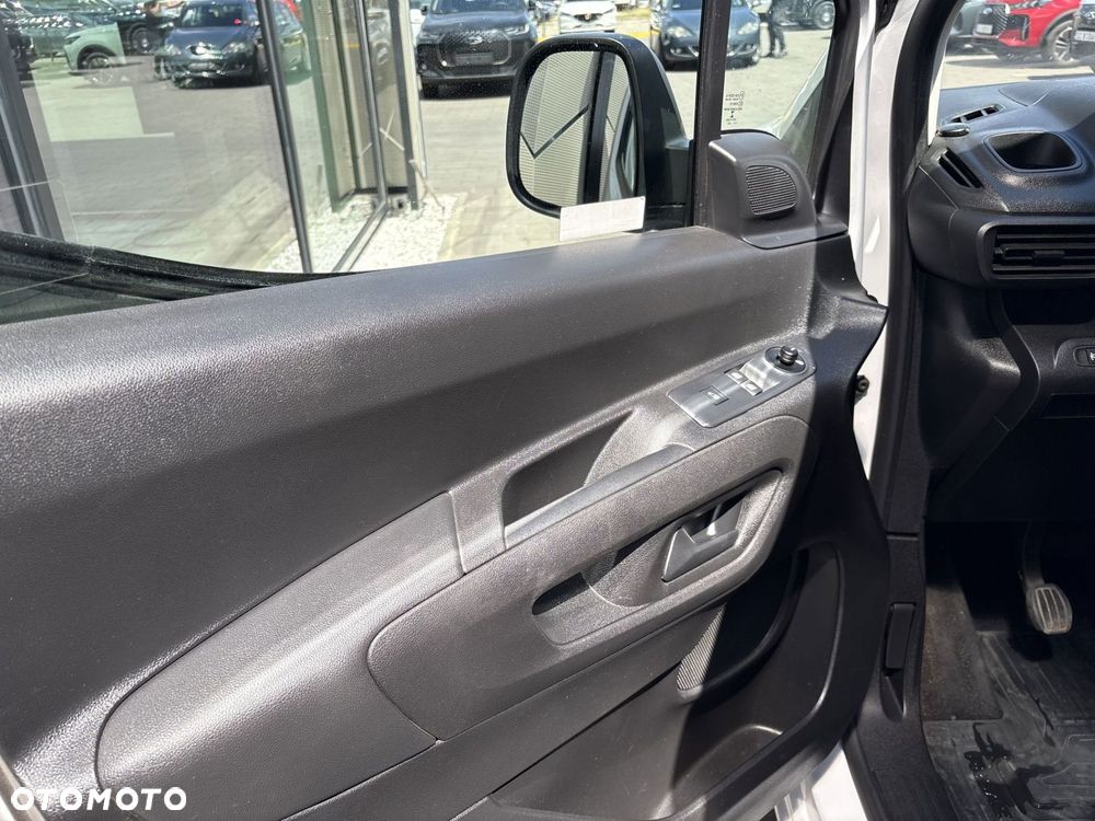 Toyota Proace City - 10
