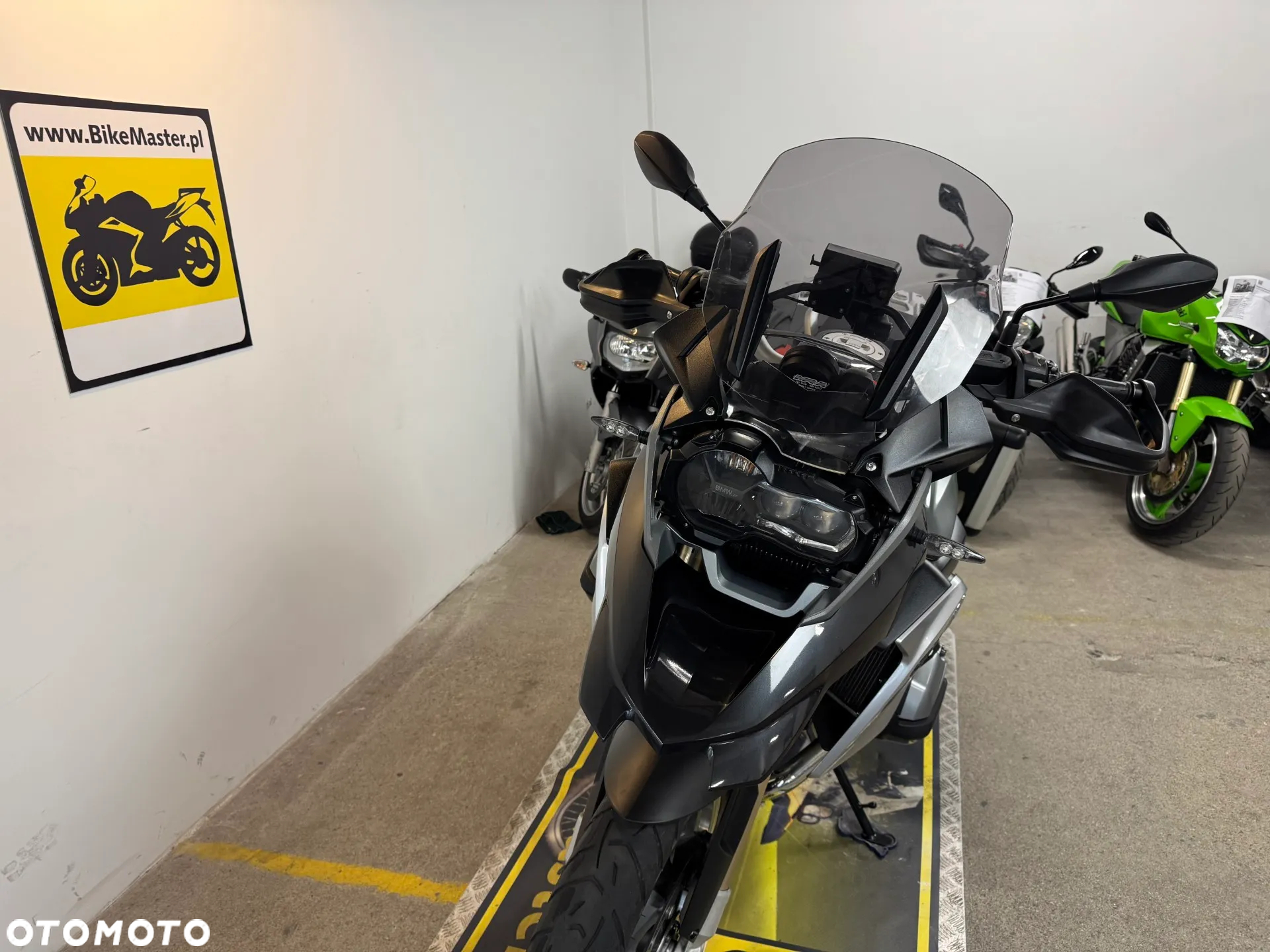 BMW R - 33