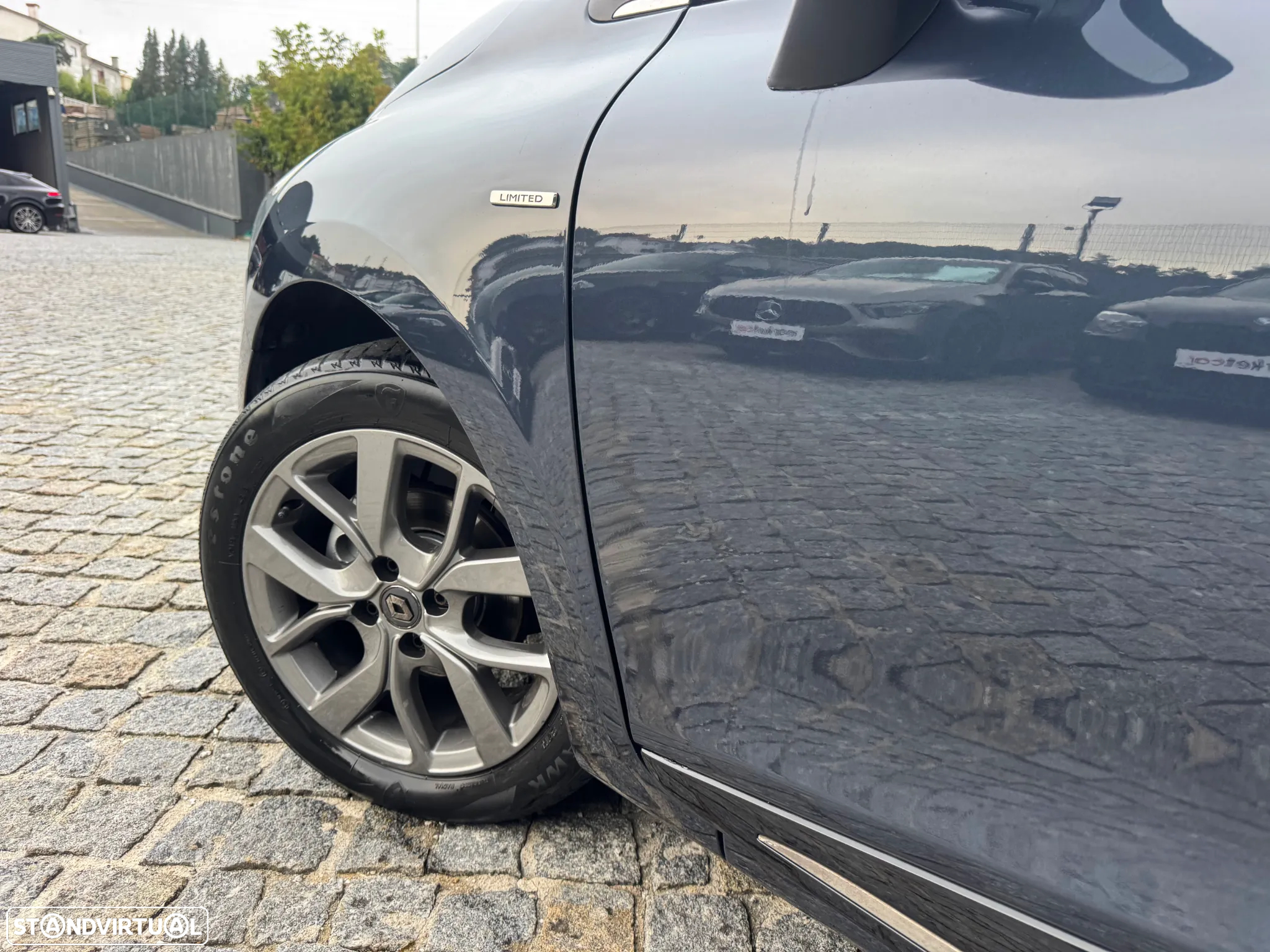 Renault Clio 0.9 TCe Limited - 22
