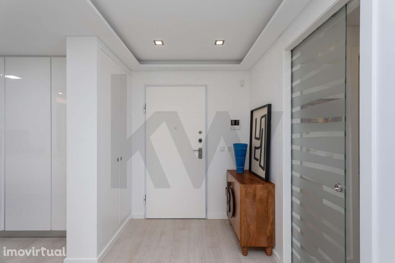 T2 com Jardim Privado | Piscina | Box | Ginásio | Sauna - Grande imagem: 5/47