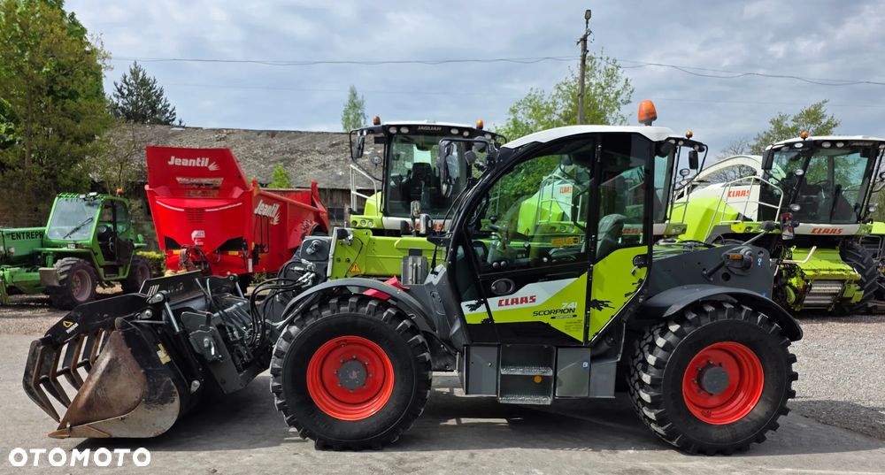 Claas Scorpion 741 VARIPOWER - 7