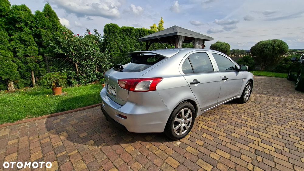 Mitsubishi Lancer 1.5 - 7