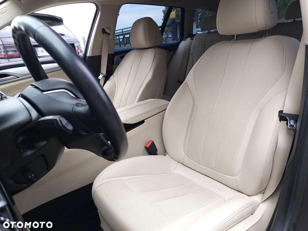 BMW Seria 5 520d mHEV - 18
